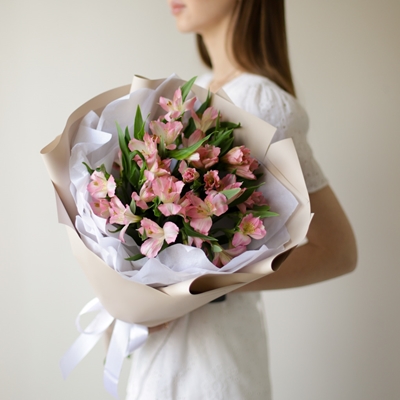 Send fresh flowers to London