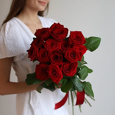 Same day roses delivery in UK. Luxury roses London