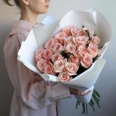 Send roses to Kensington London